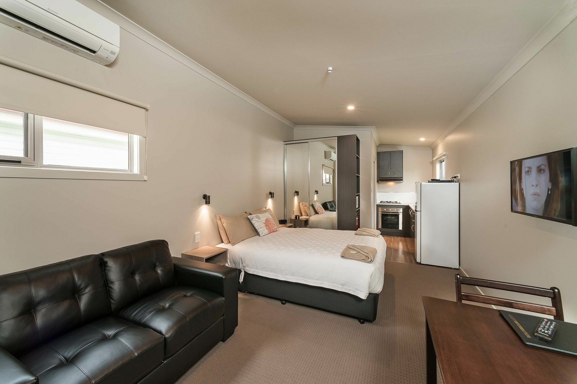 Leisure Ville Holiday Centre Винярд Экстерьер фото